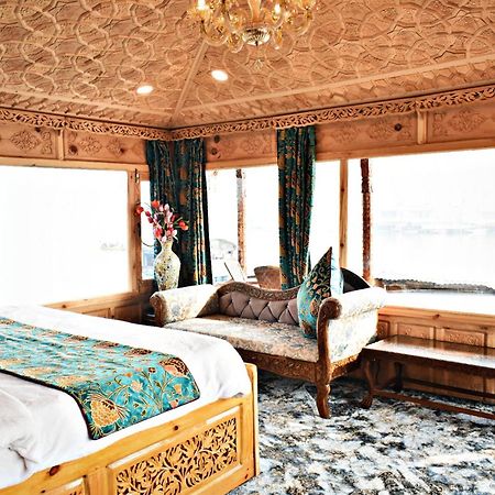 מלון Srīnagar Heritage Amina Group Of Houseboats מראה חיצוני תמונה