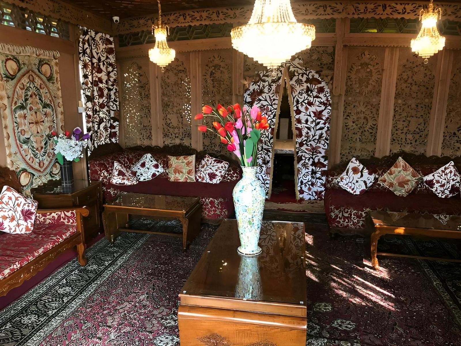 מלון Srīnagar Heritage Amina Group Of Houseboats מראה חיצוני תמונה