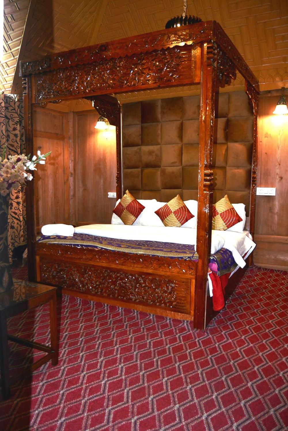מלון Srīnagar Heritage Amina Group Of Houseboats מראה חיצוני תמונה