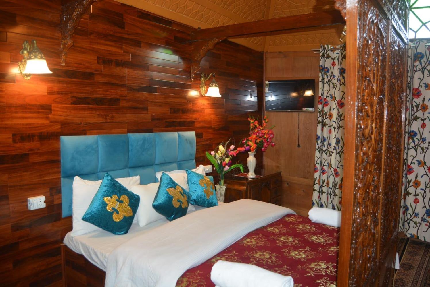 מלון Srīnagar Heritage Amina Group Of Houseboats מראה חיצוני תמונה